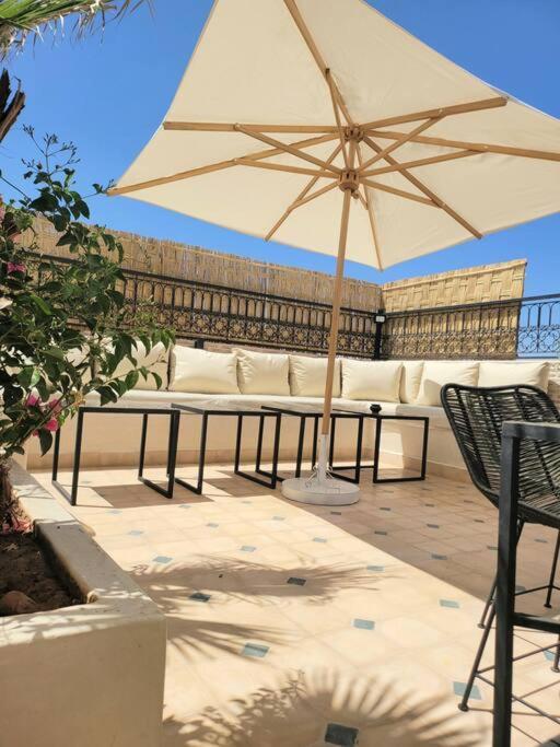 Riad Isahiac Avec Piscine En Exclusivite Marrakesh Eksteriør billede